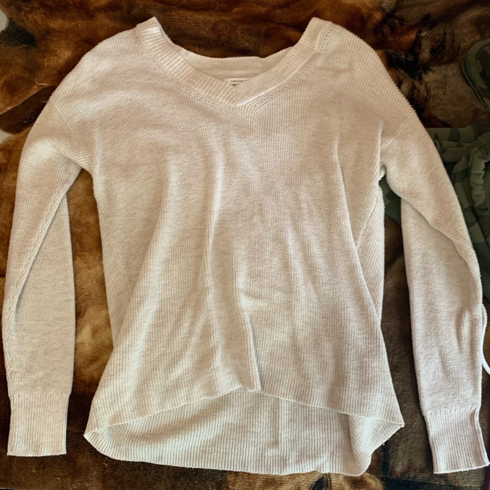 American Eagle v-neck top